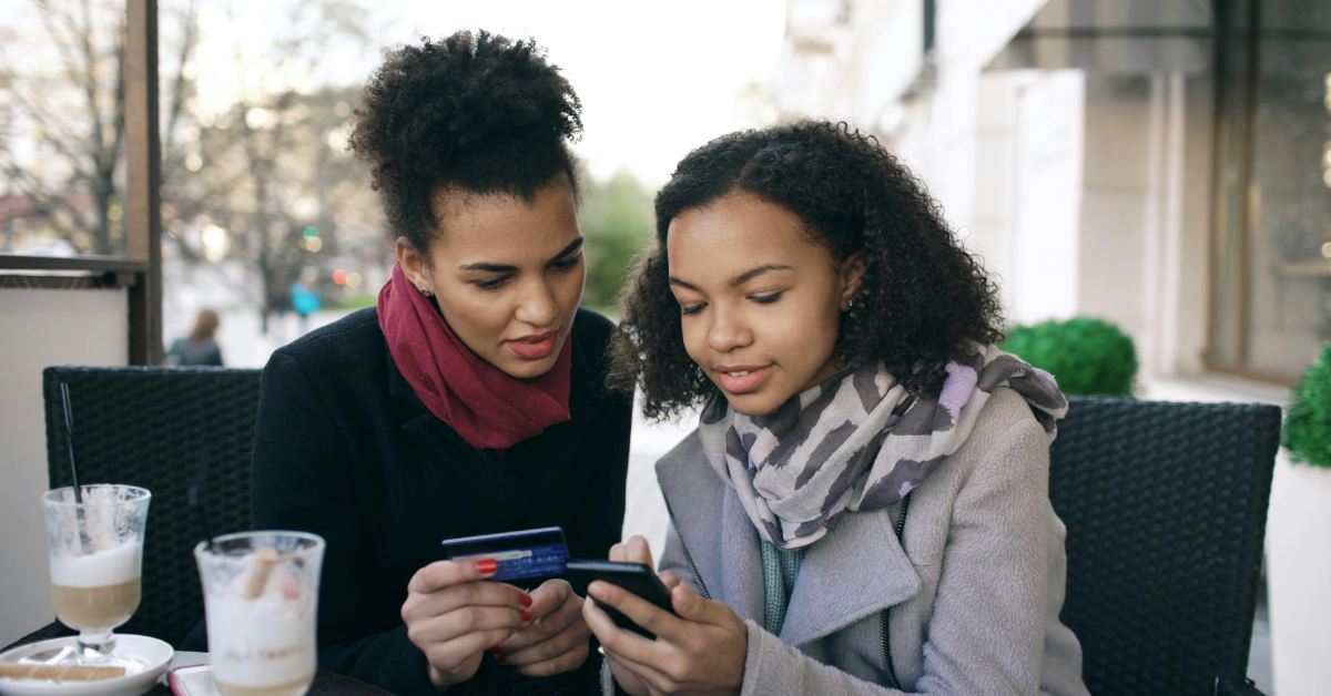 How to Compare Prices When You Buy Domains Online